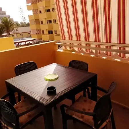 Luminoso Y Bonito Con Piscina En Frente Del Mar Апартаменты Лос Кристианос