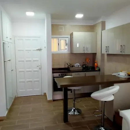 Appartamento Bonito Con Piscina En Frente Del Mar *