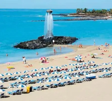 Luminoso Y Bonito Con Piscina En Frente Del Mar * Лос Кристианос