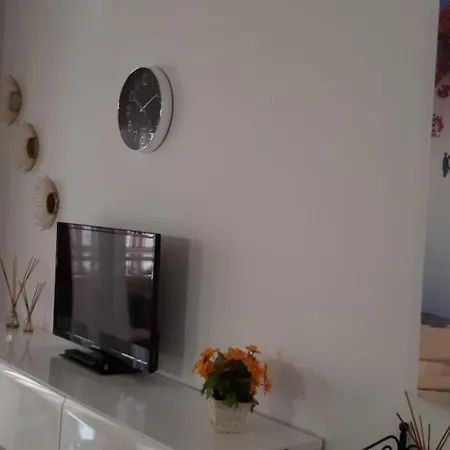 Luminoso Y Bonito Con Piscina En Frente Del Mar Апартаменты