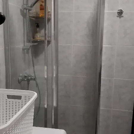 Luminoso Y Bonito Con Piscina En Frente Del Mar Лос Кристианос