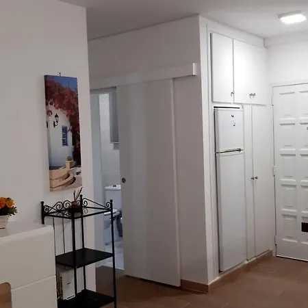 Luminoso Y Bonito Con Piscina En Frente Del Mar * Лос Кристианос