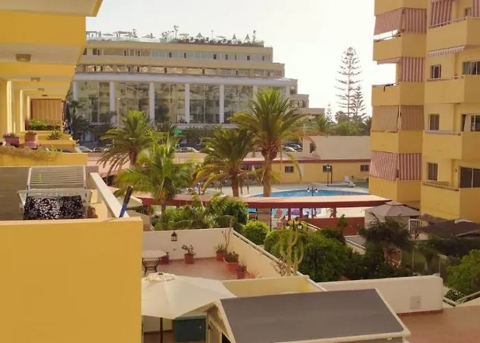 Διαμέρισμα Luminoso Y Bonito Con Piscina En Frente Del Mar